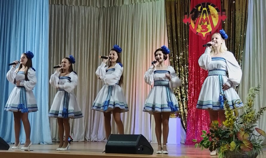 День металлурга