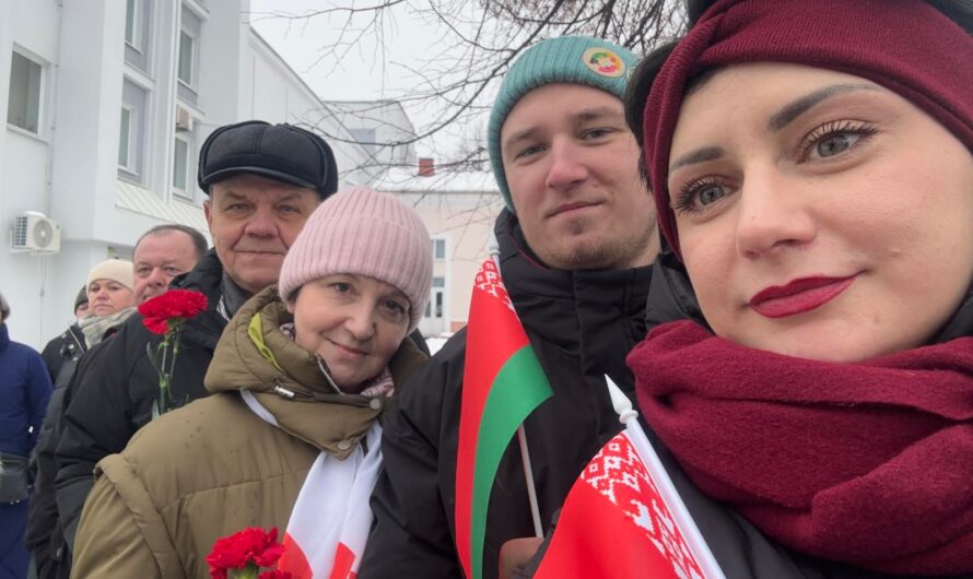 Торжественный митинг и церемония возложения венков и цветов к памятному знаку воинам-интернационалистам «Журавли»